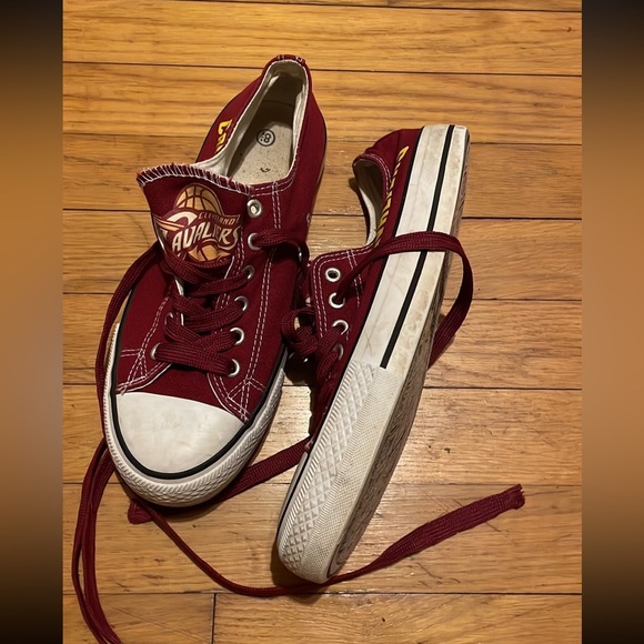 Cleveland Cavaliers Converse All Star Shoes - Picture 3 of 6